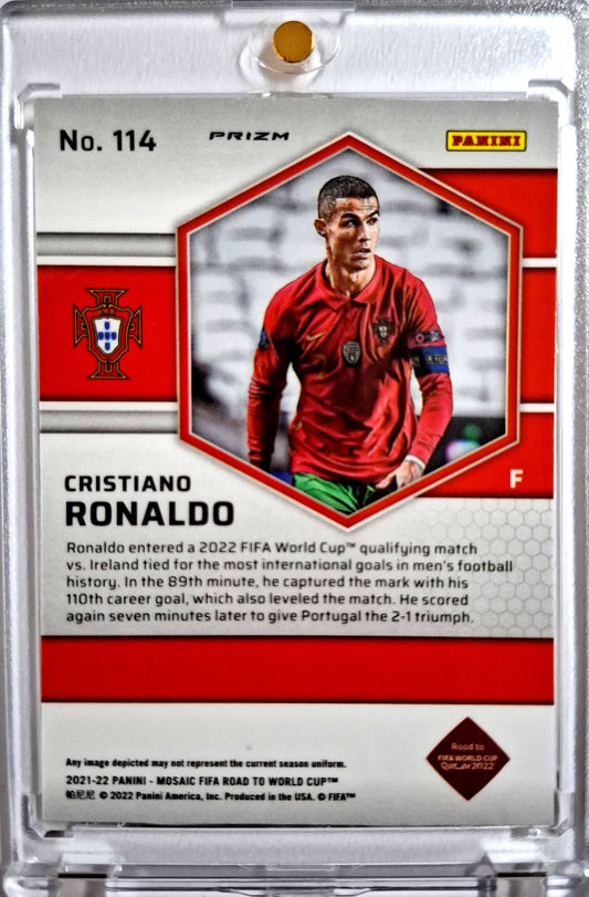 2021-22 Panini Mosaic Road to World Cup Red Prizm Cristiano Ronaldo SP Portugal