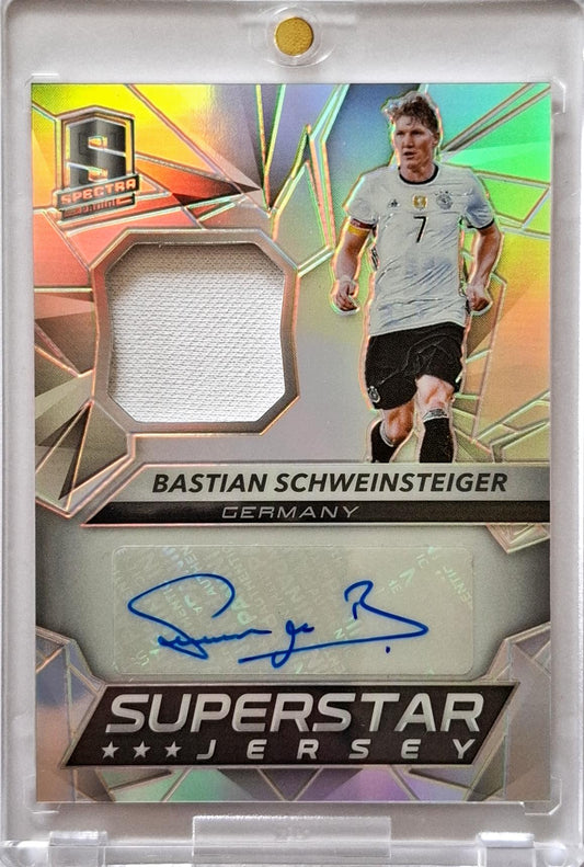 2016-17 Panini Spectra Superstar Jersey Auto Bastian Schweinsteiger 97/99