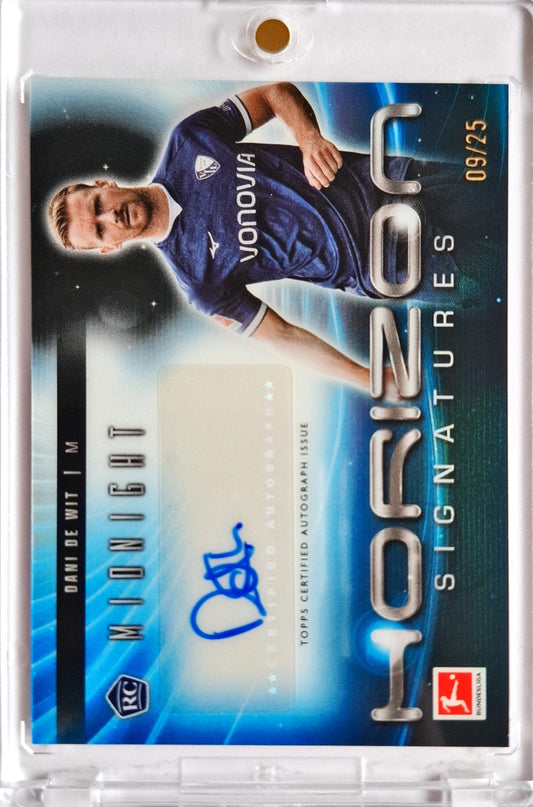 2024-25 Topps Midnight Bundesliga Auto Dani de Wit RC Rookie /25