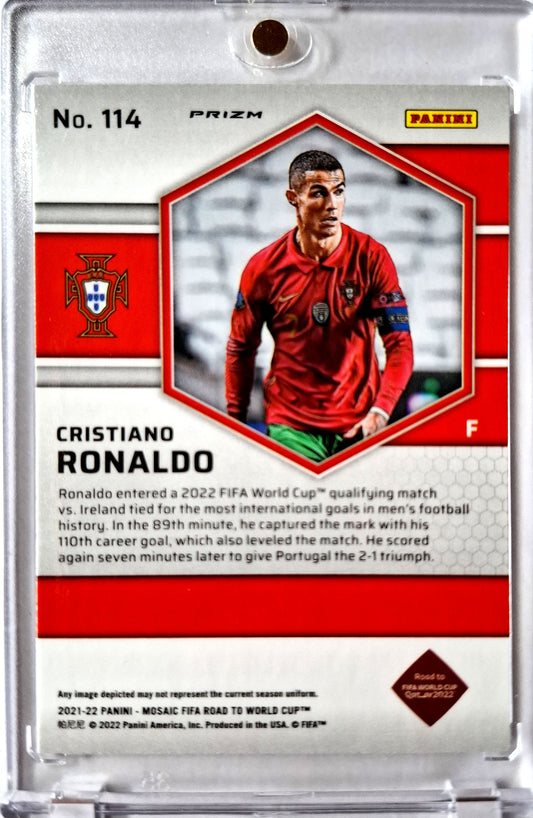 2021-22 Panini Mosaic Prizm Cristiano Ronaldo Portugal