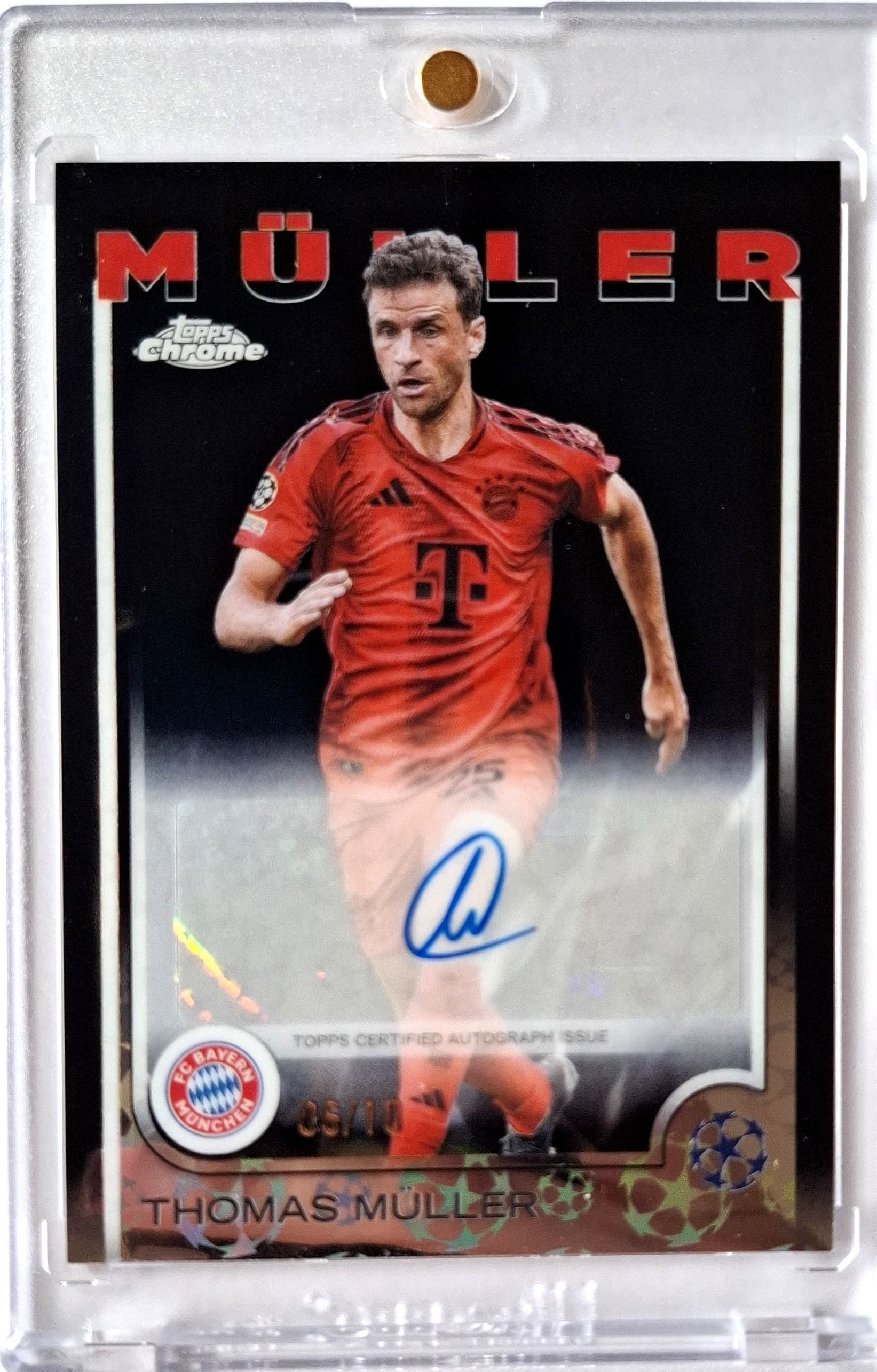 2024-25 Topps Chrome UCC Black Refractor Thomas Müller Auto 06/10 FC Bayern München