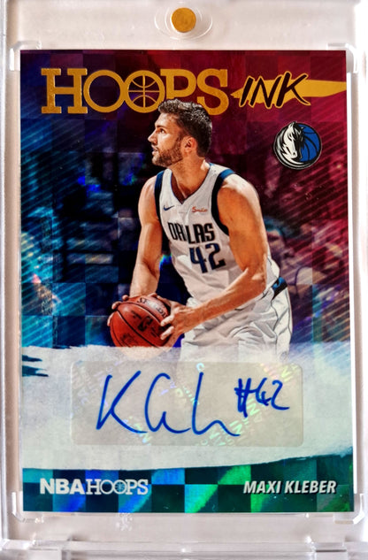2019-20 Panini Hoops NBA Hoops Ink Maxi Kleber Auto Dallas Mavericks