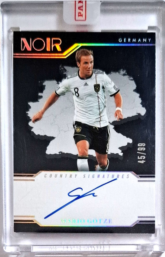 2024-25 Panini Noir Country Signatures Mario Götze On Card Autograph Karte 45/99 Deutschland Sealed.