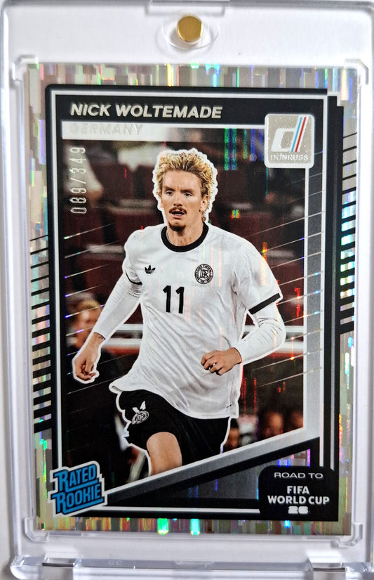 2025-26 Panini Donruss Road to FIFA World Cup 26 Rated Rookie Flash Silver Nick Woltemade Karte 089/349 Deutschland.
