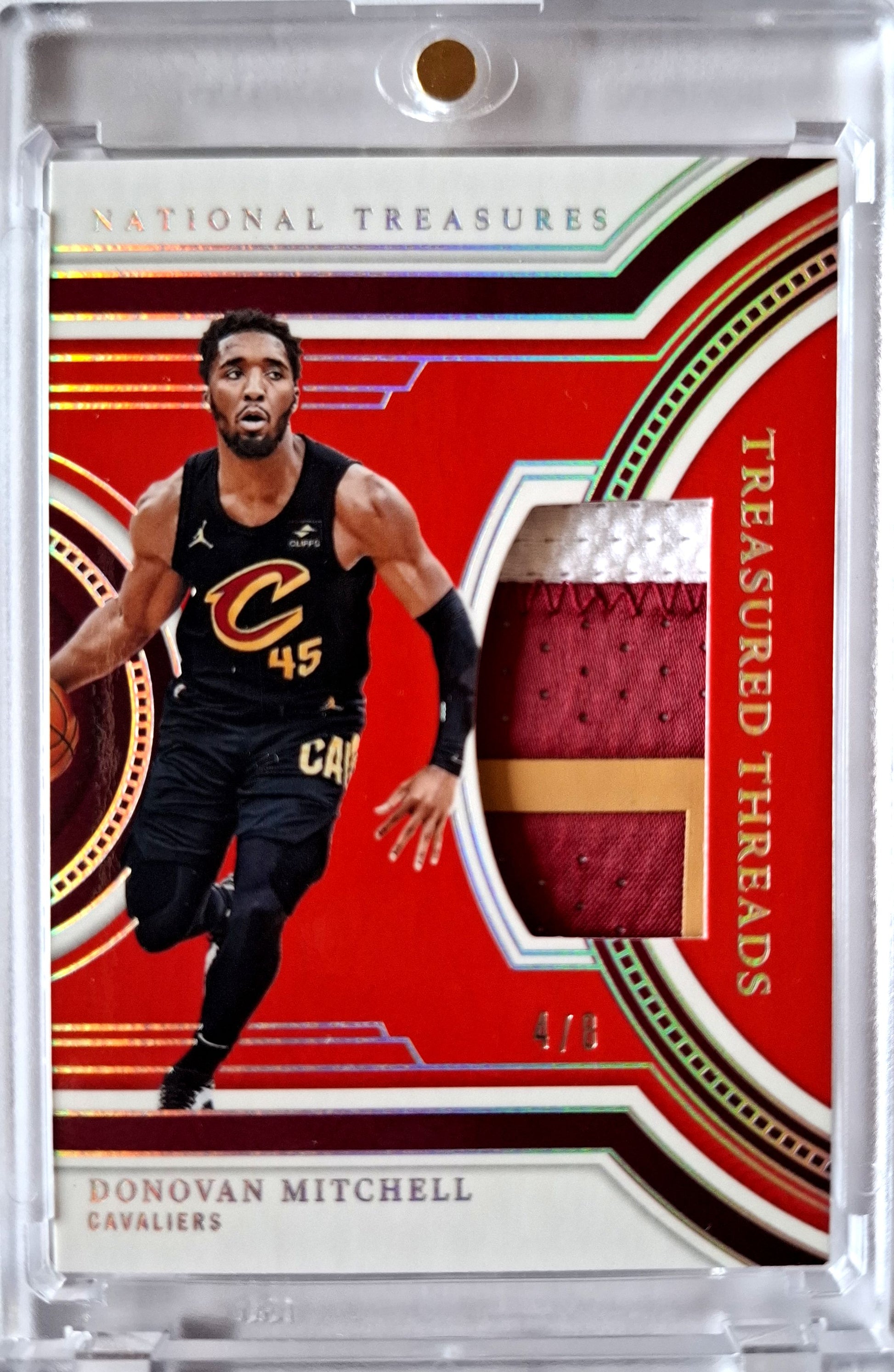 2023-24 Panini National Treasures Treasured Threads Donovan Mitchell Patch Karte 4/8 Game Worn Cleveland Cavaliers.