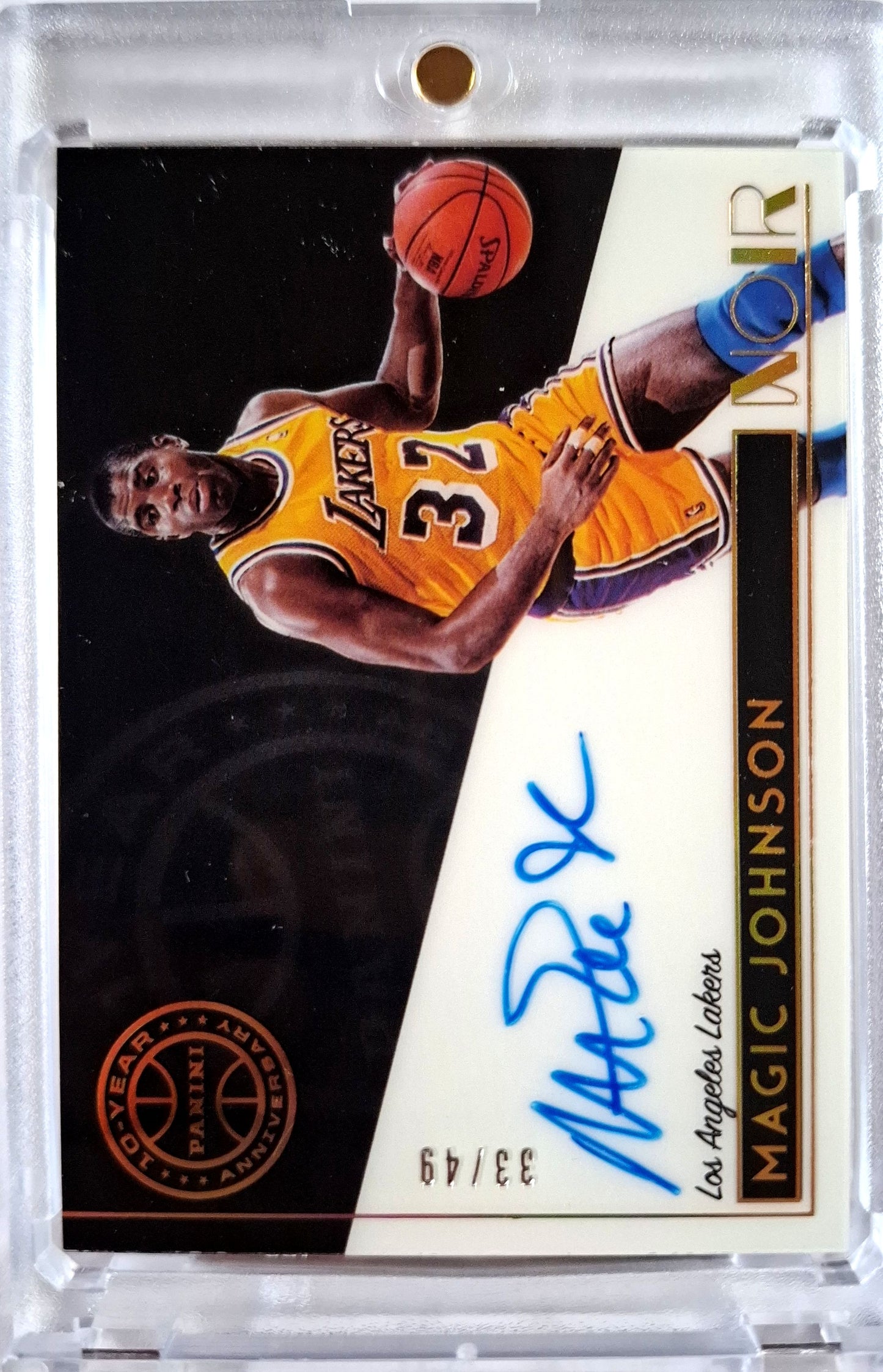 2018-19 Panini Noir 10th Anniversary Magic Johnson Auto Karte 33/49 HOF Los Angeles Lakers.