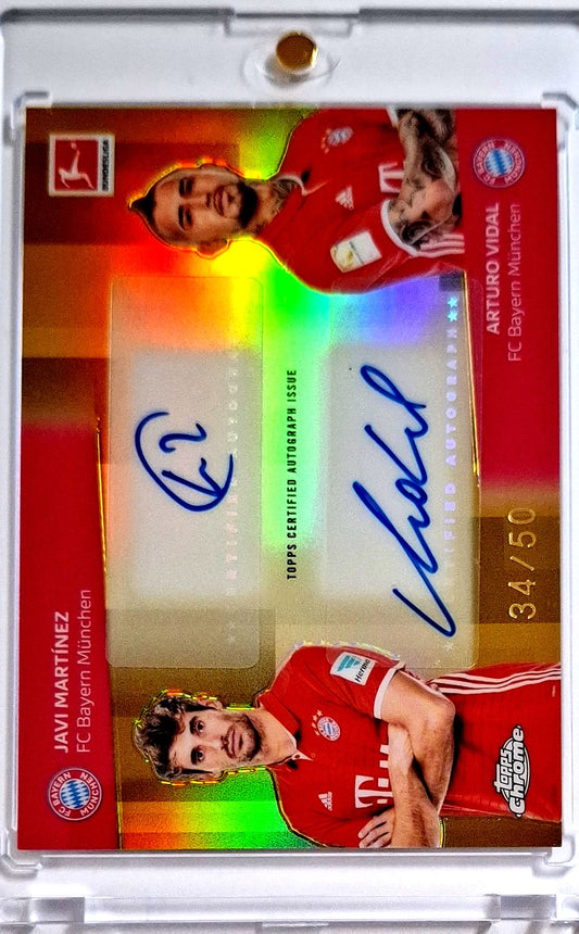 2025-26 Topps Chrome Bundesliga Dual Autograph Gold Javi Martinez und Arturo Vidal Karte 34/50 Bayern München.
