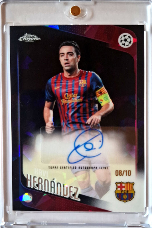 2025-26 Topps Chrome Sapphire UCC Black Xavi Hernández Auto Karte 08/10 FC Barcelona.