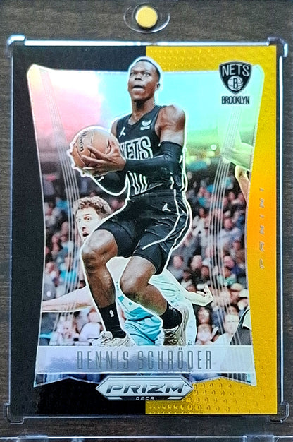2023-24 Panini Prizm Deca Gold Shimmer Dennis Schröder Karte 2/5 Brooklyn Nets.