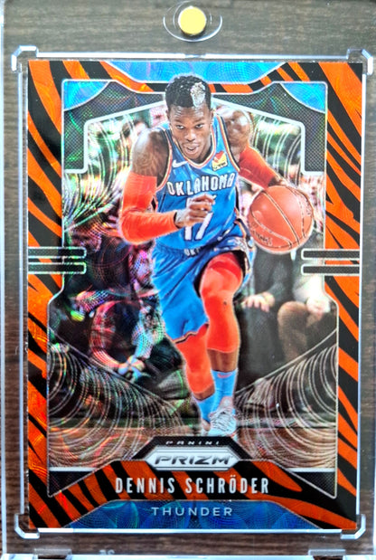 2023-24 Panini Prizm Tiger Prizm SSP Case Hit Dennis Schröder Oklahoma City Thunder.
