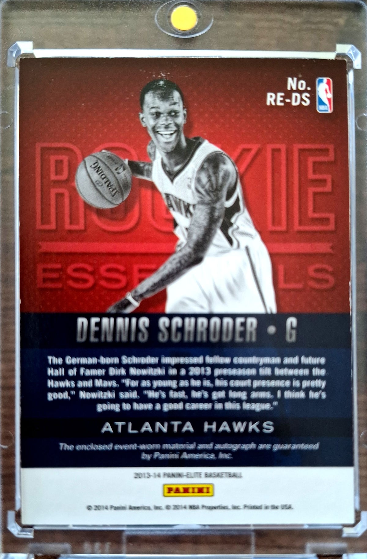 2013-14 Panini Elite Rookie Essentials Dennis Schröder RC Jersey Auto 226/499 Atlanta Hawks Game Worn