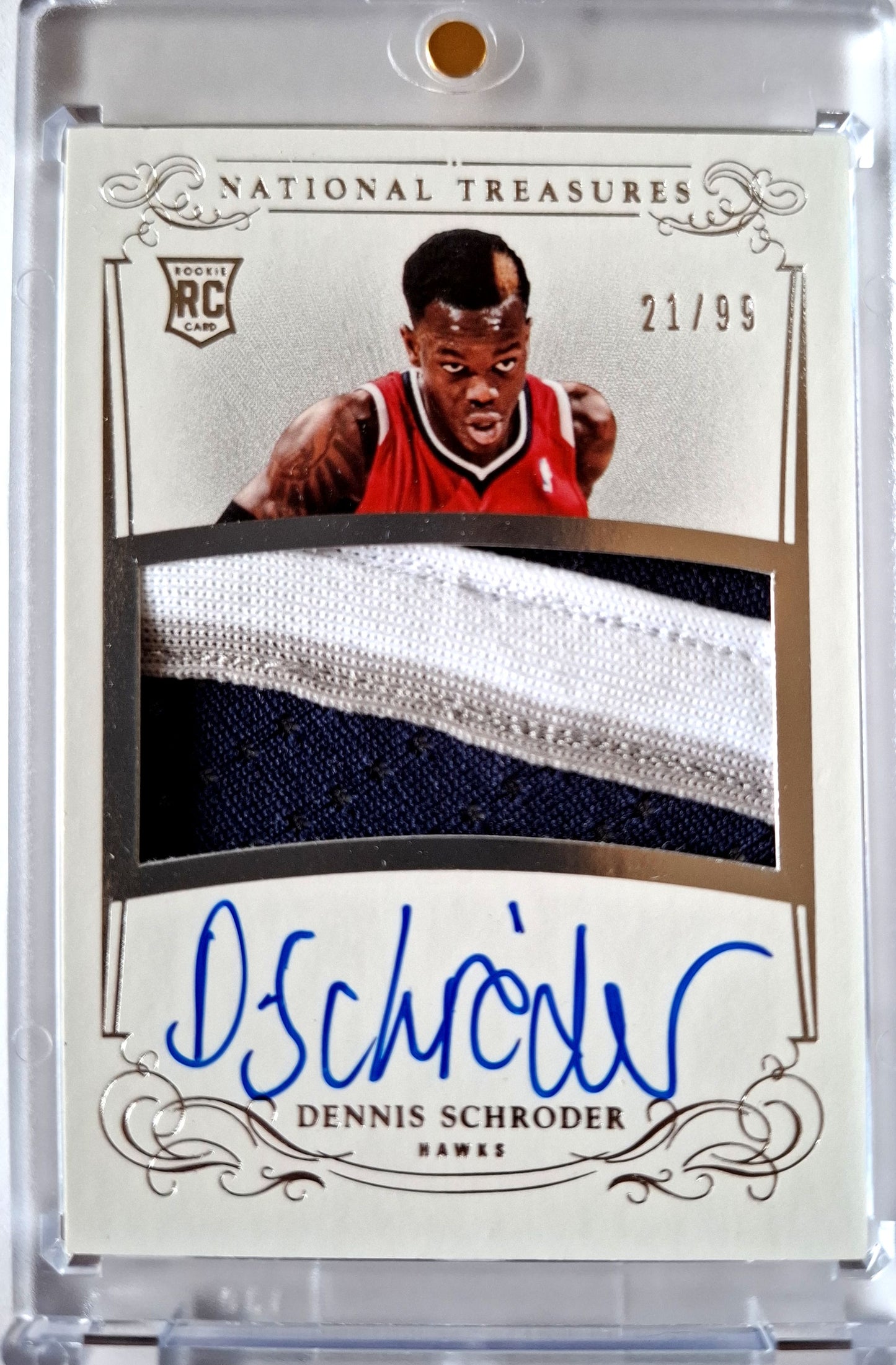 2013-14 Panini National Treasures Rookie Patch Auto Dennis Schröder 21/99 Hawks