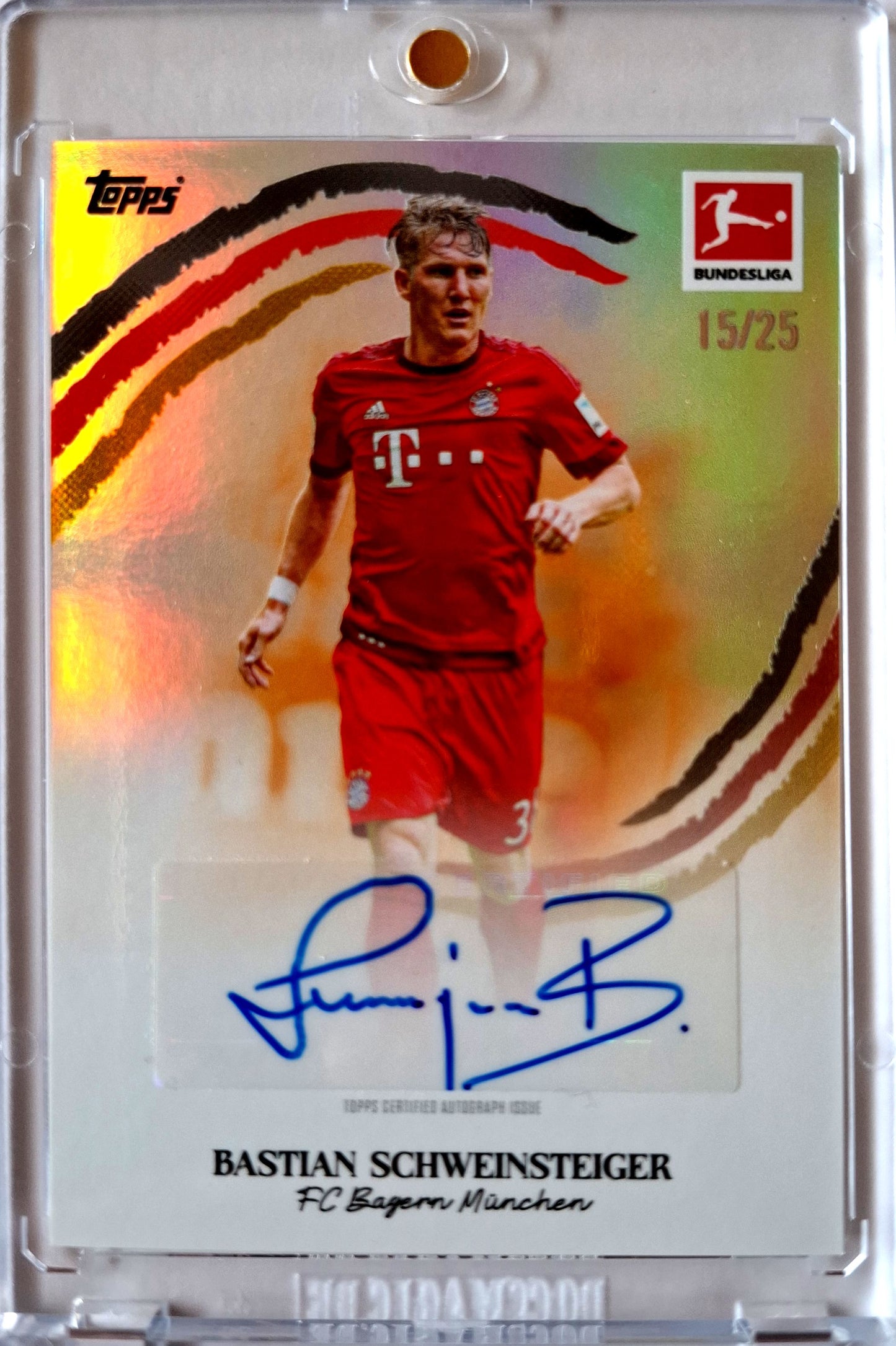 2025-26 Topps Bundesliga International Stars Legend Bastian Schweinsteiger Auto 15/25 FC Bayern München