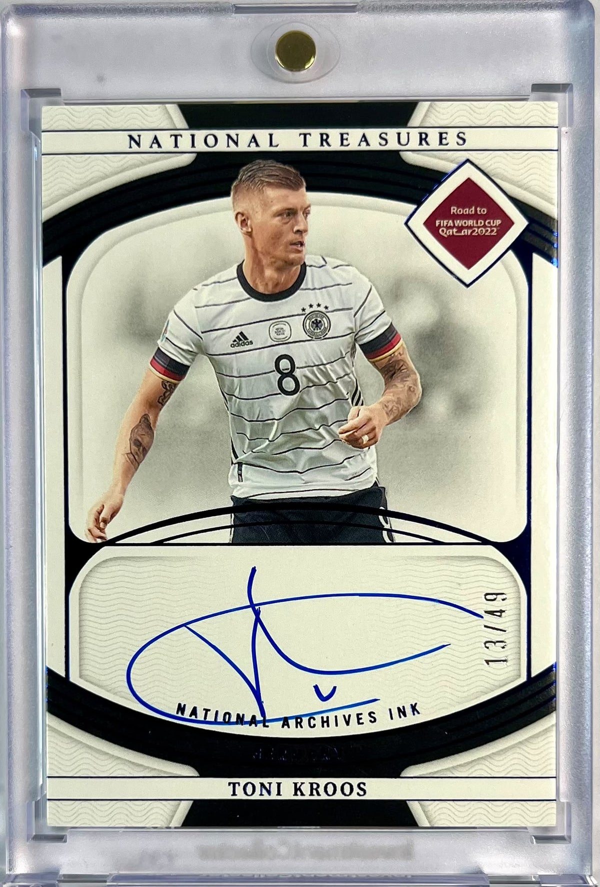 2021-22 Panini National Treasures FIFA Road to World Cup Toni Kroos On Card Auto Karte 13/49 DFB Deutschland.