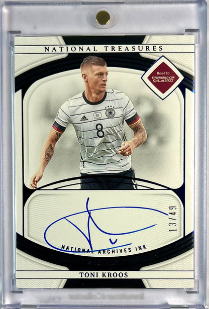 2021-22 Panini National Treasures FIFA Road to World Cup Toni Kroos On Card Auto Karte 13/49 DFB Deutschland.