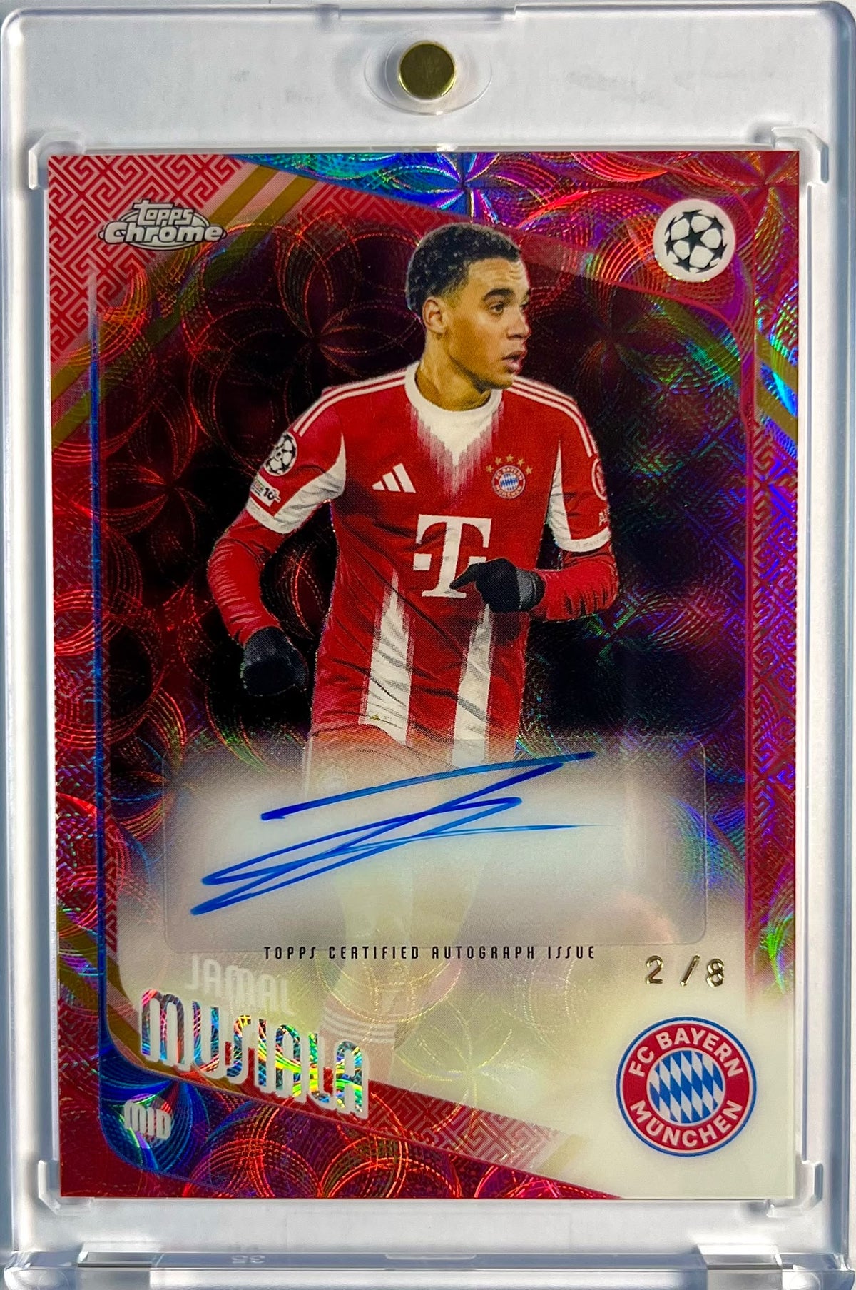 2025-26 Topps Chrome UCC Hongbao Refractor Jamal Musiala Auto Karte 2/8 FC Bayern München.