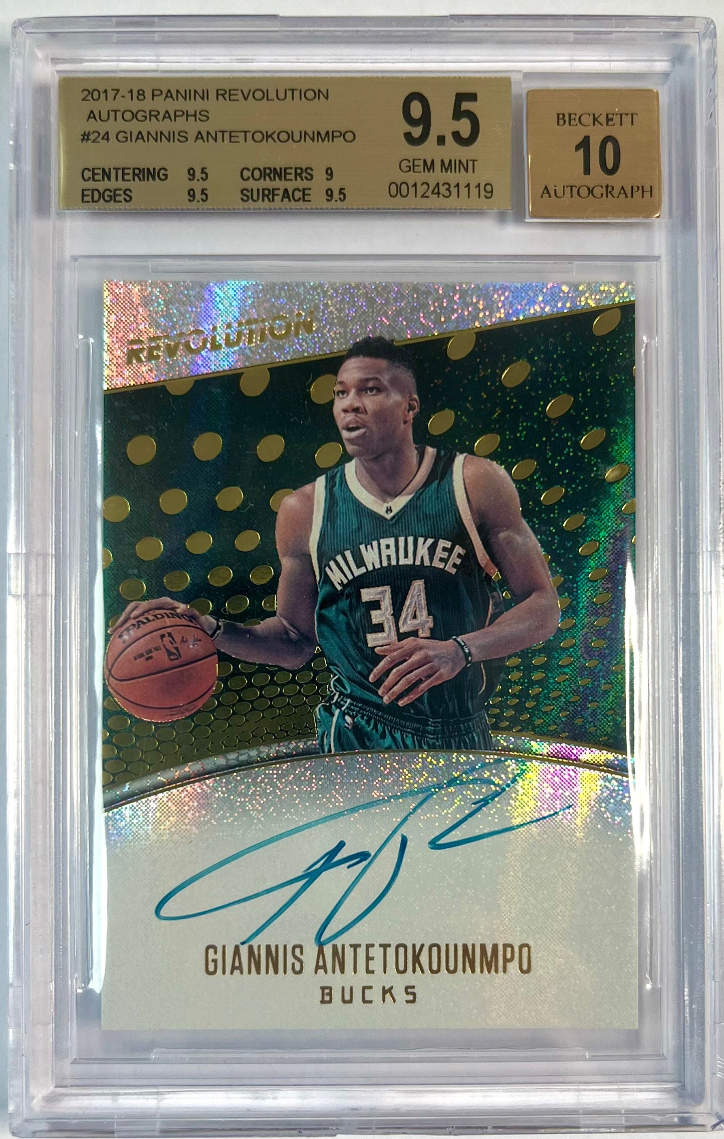 2017-18 Panini Revolution Autographs Giannis Antetokounmpo Karte BGS 9.5 Auto 10 Milwaukee Bucks.