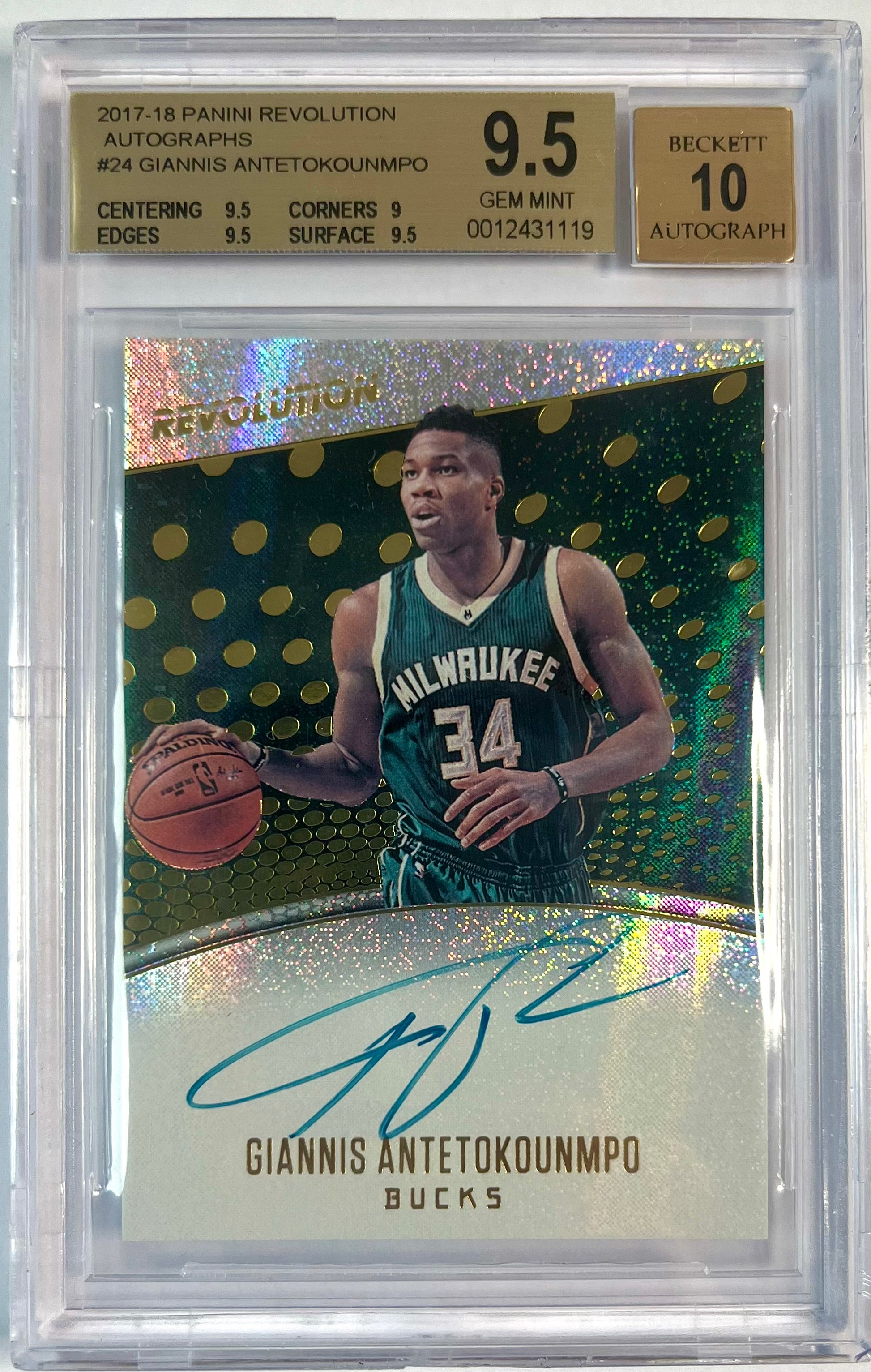 2017-18 Panini Revolution Autographs Giannis Antetokounmpo Karte BGS 9.5 Auto 10 Milwaukee Bucks.