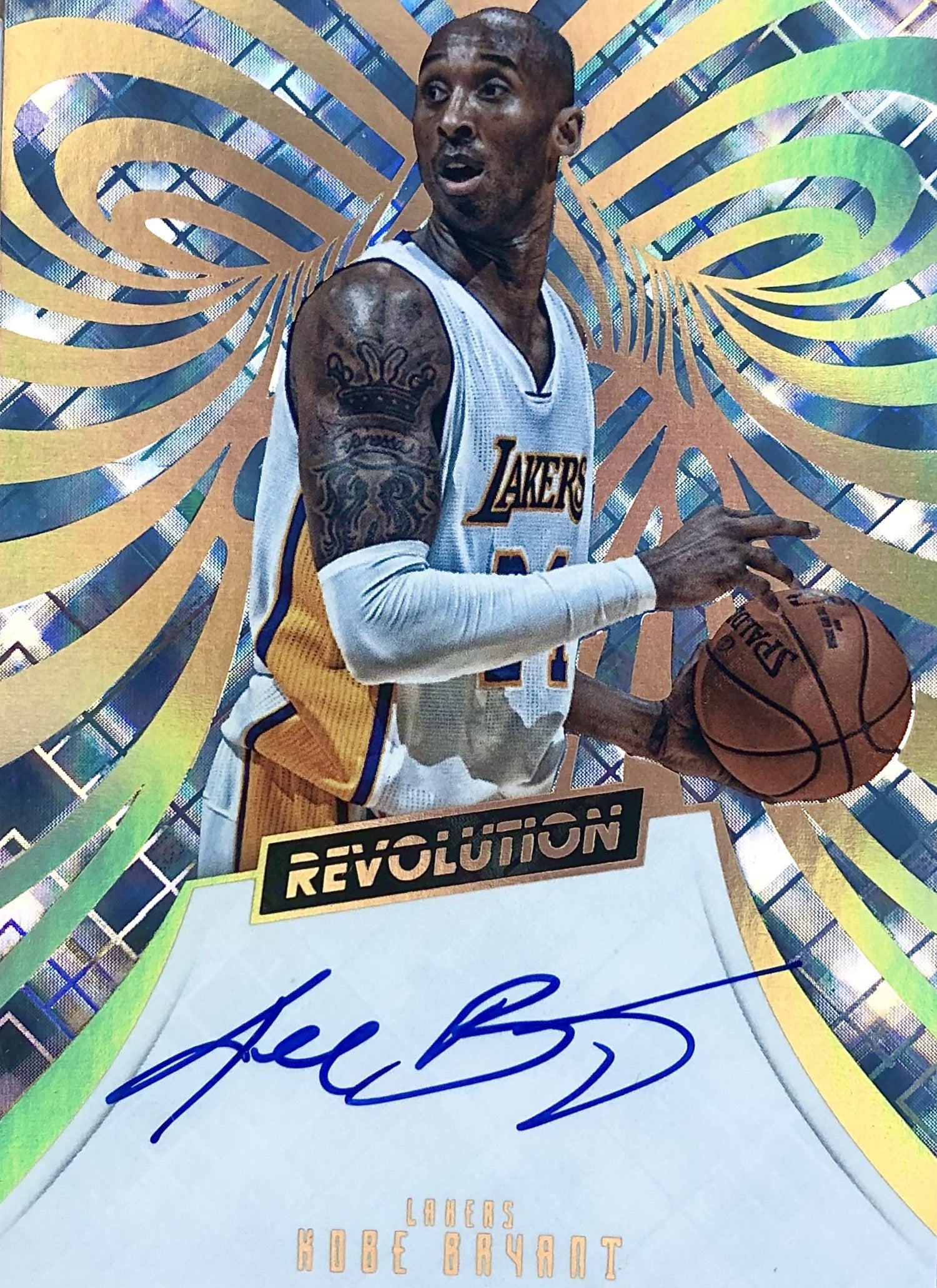 2015-16 Panini Revolution Auto Kobe Bryant Lakers