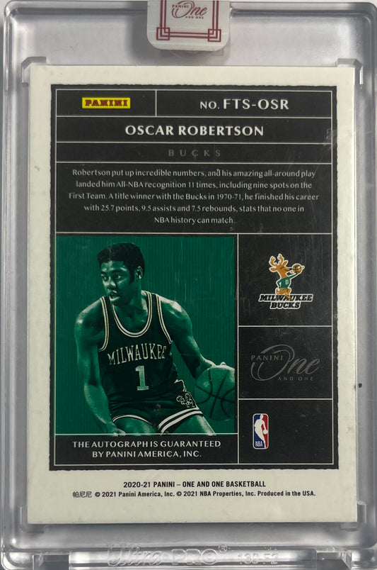 2020-21 Panini One and One On Card Auto Oscar Robertson 18/49 Milwauckee Bucks