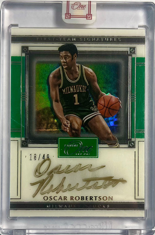 2020-21 Panini One and One On Card Auto Oscar Robertson Karte 18/49 Milwaukee Bucks.