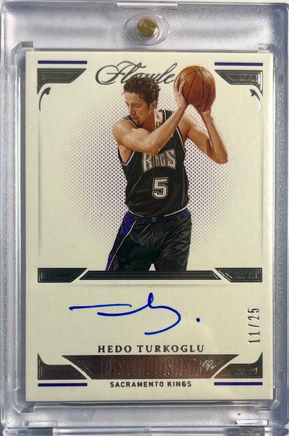 2020-21 Panini Flawless Distinguished Auto Hedo Turkoglu Karte 11/25 Sacramento Kings.