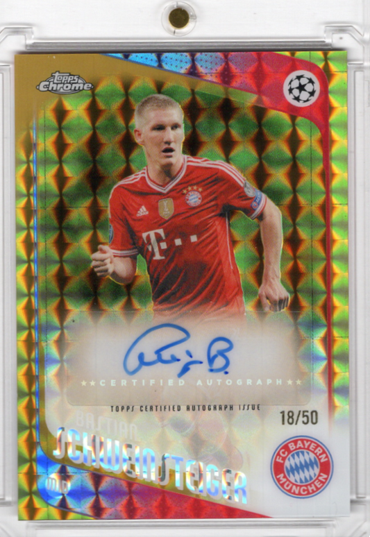 2025-26 Topps Chrome UCC Gold Geometric Refractor Auto Bastian Schweinsteiger Karte 18/50 FC Bayern.