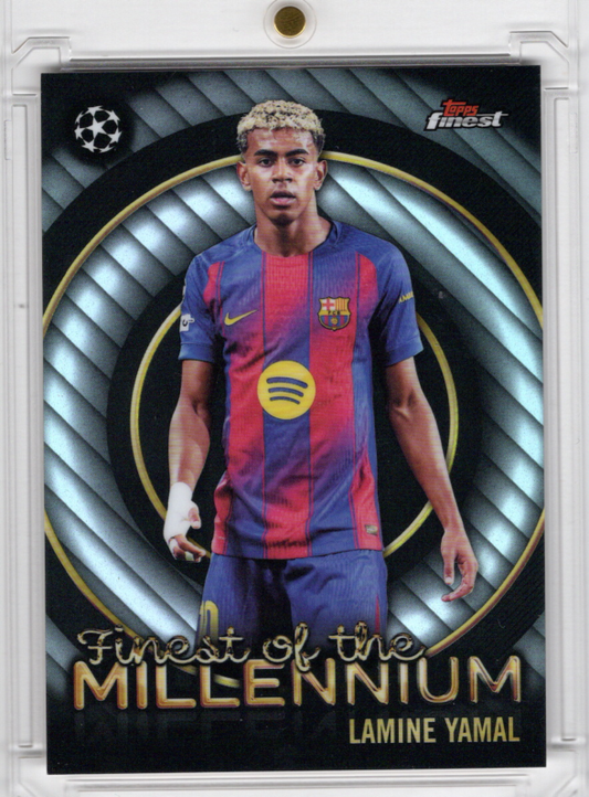 2025-26 Topps Finest UCC Finest Of The Millennium Insert Lamine Yamal Karte FC Barcelona.